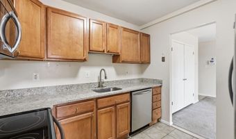 6230 EDSALL Rd 403, Alexandria, VA 22312