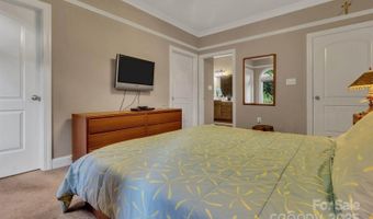 44 Pacifico Dr, Asheville, NC 28806