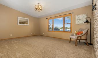 38397 Richmond Heights Dr, Aberdeen, SD 57401