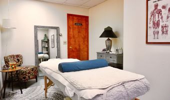 304 Federal Rd 313, Brookfield, CT 06804