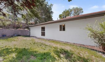 2704 Palo Alto Dr NE, Albuquerque, NM 87112