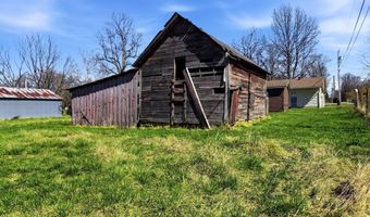 427 N Harrison Ave, Aurora, MO 65605