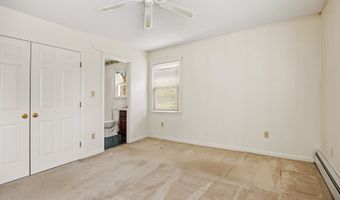 34 Fairlawn St, Bristol, CT 06010
