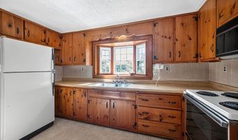 77 Whipple Rd, Billerica, MA 01821