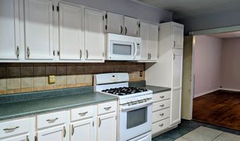 32 E Main St, Ash Flat, AR 72513