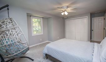96 Pond View Dr, Auburn, NH 03032