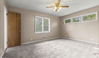 5832 Norcroft Dr, Indianapolis, IN 46221