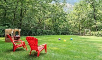 696 Liberty Square Rd, Boxborough, MA 01719
