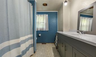 7888 NENNO Rd, Allenton, WI 53002