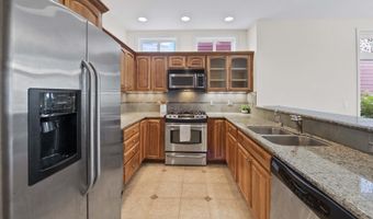 230 Roundhouse Rd, Astoria, OR 97103