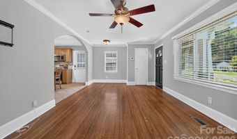 1323 Carolyn Dr, Charlotte, NC 28205