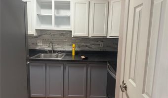 160 Cumberland Park Ct G, Ballwin, MO 63011