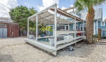 111 4th St, Apalachicola, FL 32320