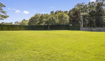 1908 Courtney Ln, Biloxi, MS 39532