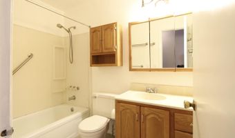 17 Commodore Ct, Barnegat, NJ 08005