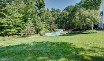 165 Oak Ridge Dr, Berlin, CT 06037