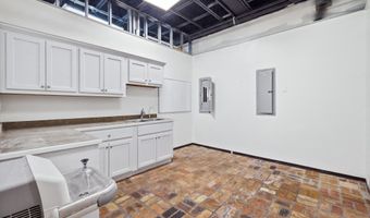 2556 Marcia Ct, Biloxi, MS 39531