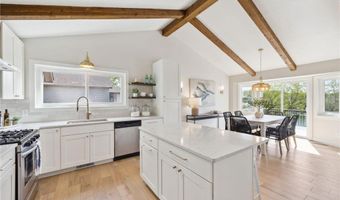 15765 Garden View Dr, Apple Valley, MN 55124