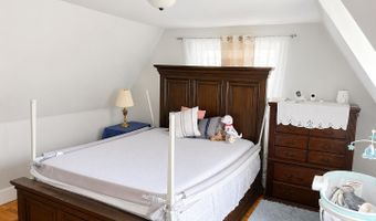 122 Whitney St, Auburn, ME 04210