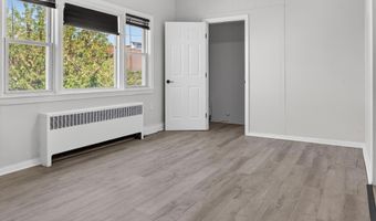 12 W 10TH St, Bayonne, NJ 07002