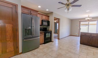 342 Benit Dr #4, Arnolds Park, IA 51331