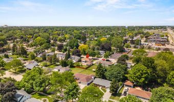 2700 N LILLIAN Ct, Appleton, WI 54911