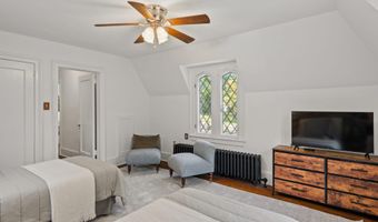 1952 CANTERBURY Rd, Abington, PA 19001