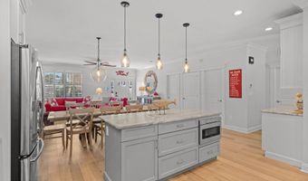 225 4th St, Beach Haven, NJ 08008