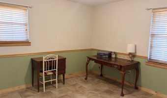 302 Woodlawn Ave, Atmore, AL 36502