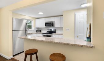 405 Village Dr, Bourne, MA 02532