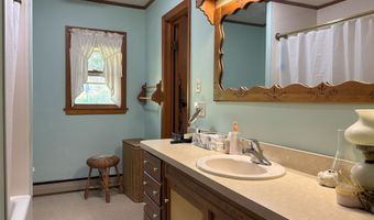 432 Kirby Rd, Burke, VT 05832