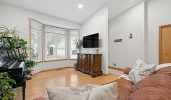 13310 Glenhaven Ct, Apple Valley, MN 55124