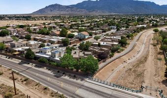 7100 Hawthorn Ave NE, Albuquerque, NM 87113