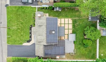 46 Purdy Ln, Amityville, NY 11795