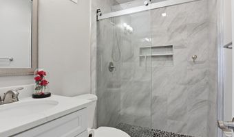 6382 PATIENCE Ct, Alexandria, VA 22315