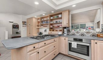 4578 Shade Rd, La Mesa, CA 91941