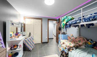 305 S Spring Pl, Brandon, SD 57005