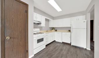 239 N Mill Rd 217, Addison, IL 60101