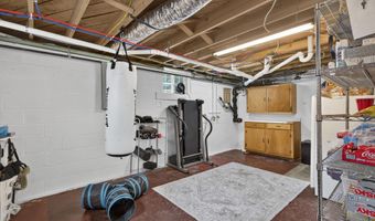 379 NE Morningside Ln, Abingdon, VA 24210