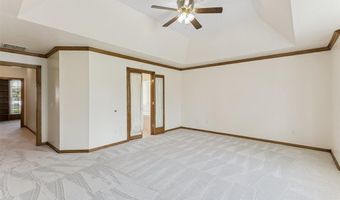 506 Fieldcrest Dr, Chickasha, OK 73018