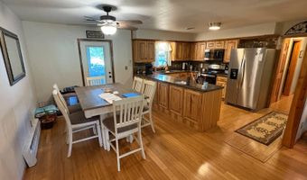 1105 Benton St, Albany, MO 64402