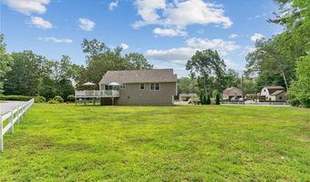 76 Lakehurst Dr, Coventry, RI 02816