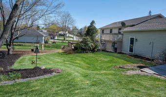 206 Fairview Ave, Auburn, ME 04210