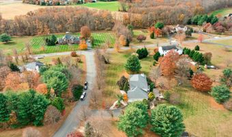 20 YEGER Dr, Allentown, NJ 08501