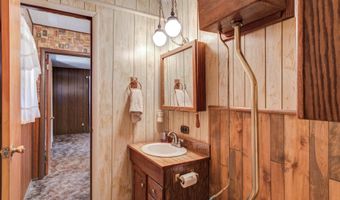 204 Igoe Ave, Anton, TX 79313