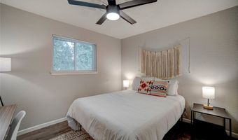 1304 SE C St, Bentonville, AR 72712