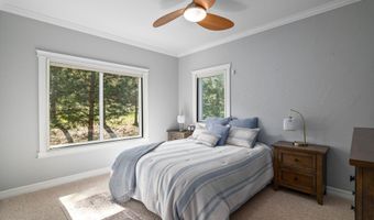 1694 Old Siskiyou Hwy, Ashland, OR 97520