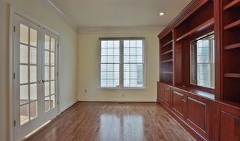 10307 FLEMING Ave, Bethesda, MD 20814