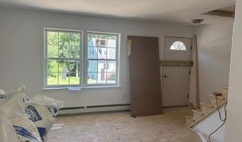 319 Chester Knoll Dr, Bennington, VT 05201