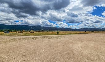 101 Sixty Ln, Cascade, ID 83611